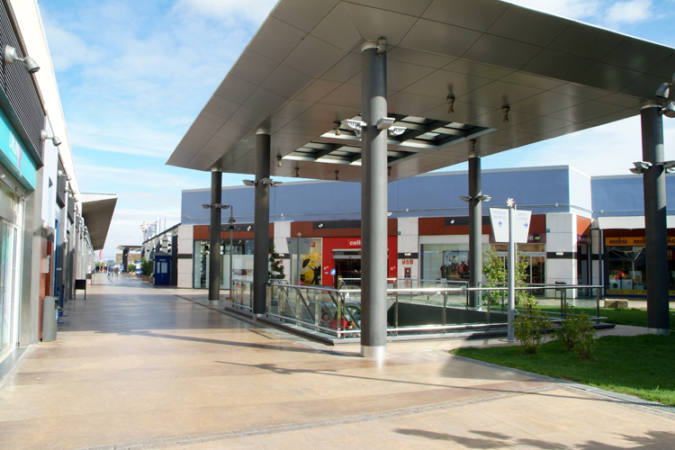 Aislamiento Centro Comercial Imaginalia, Albacete.