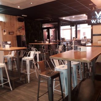 AISLAMIENTO, ACONDICIONAMIENTO ACÚSTICO Y DECORATIVO DE BAR MUSICAL