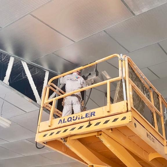 Aislamiento Térmico en Naves Industriales