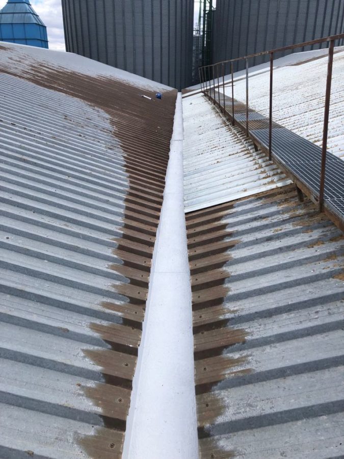 Impermeabilización de cubiertas y canales metálicas