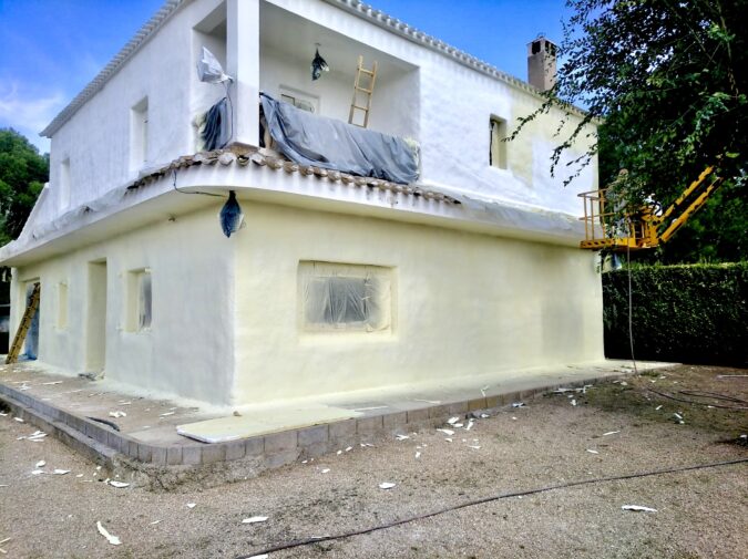 Aislamiento térmico en una casa de campo