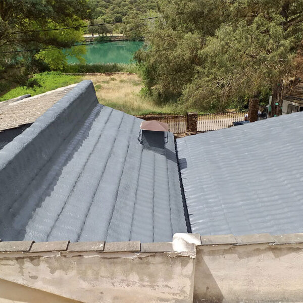 Aislamiento de tejado con poliurea en caliente