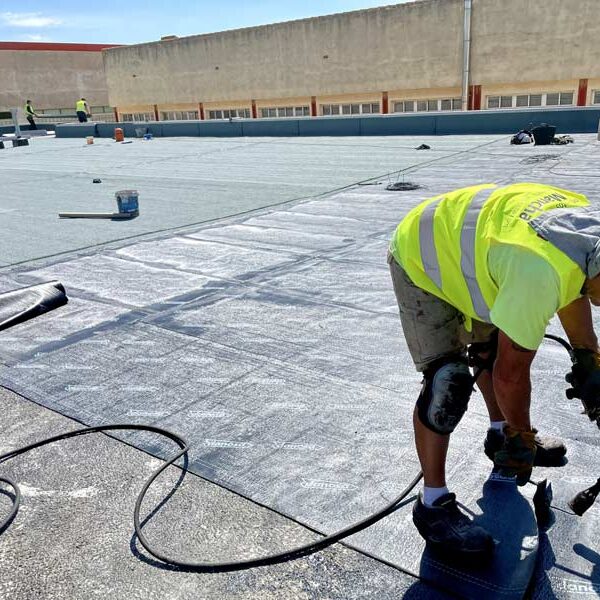 Rehabilitación de la cubierta de un instituto