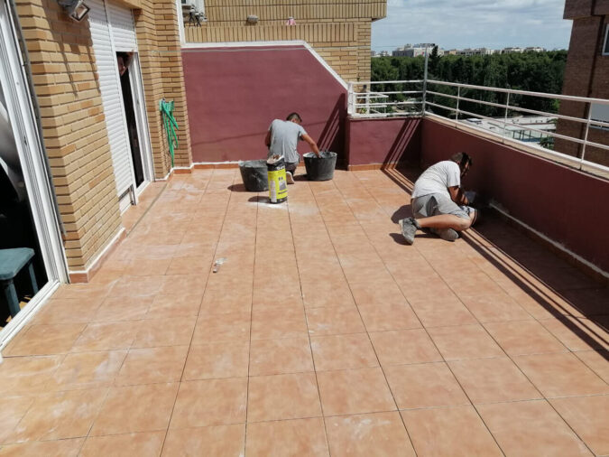 Impermeabilización en terrazas de áticos Aislamientos La Mancha