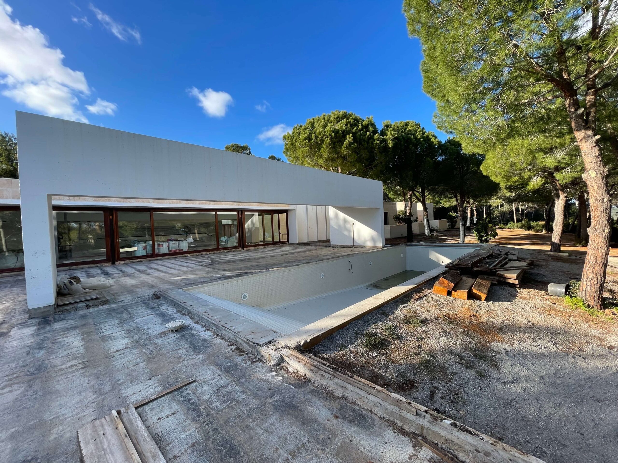 AISLAMIENTO TÉRMICO Y ACÚSTICO DE UNA VILLA EN IBIZA — A.L.M