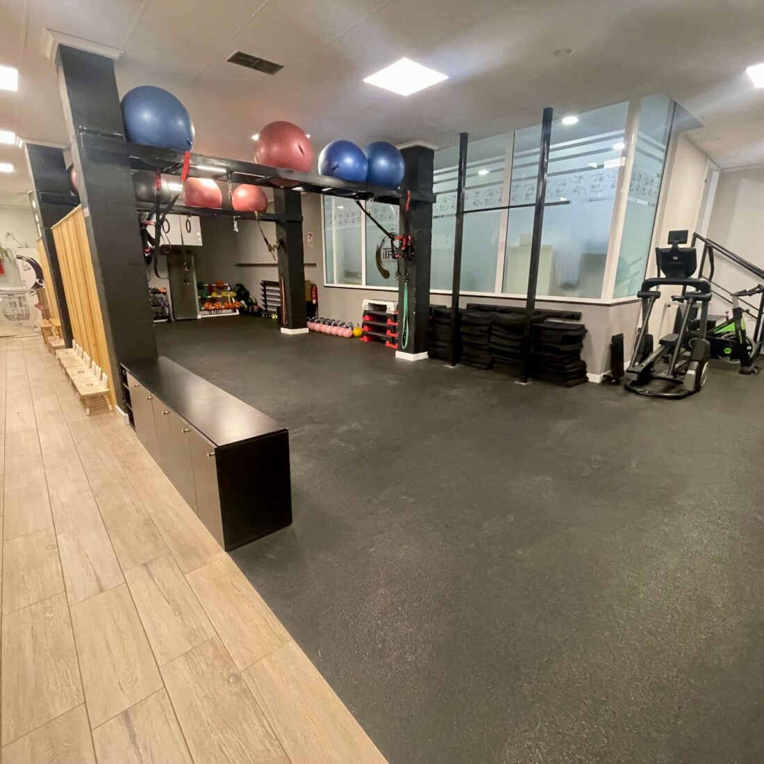 Aislamiento del suelo de un gimnasio