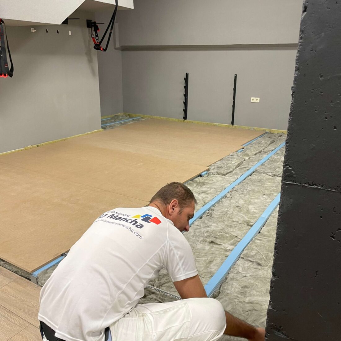 Aislamiento del suelo de un gimnasio