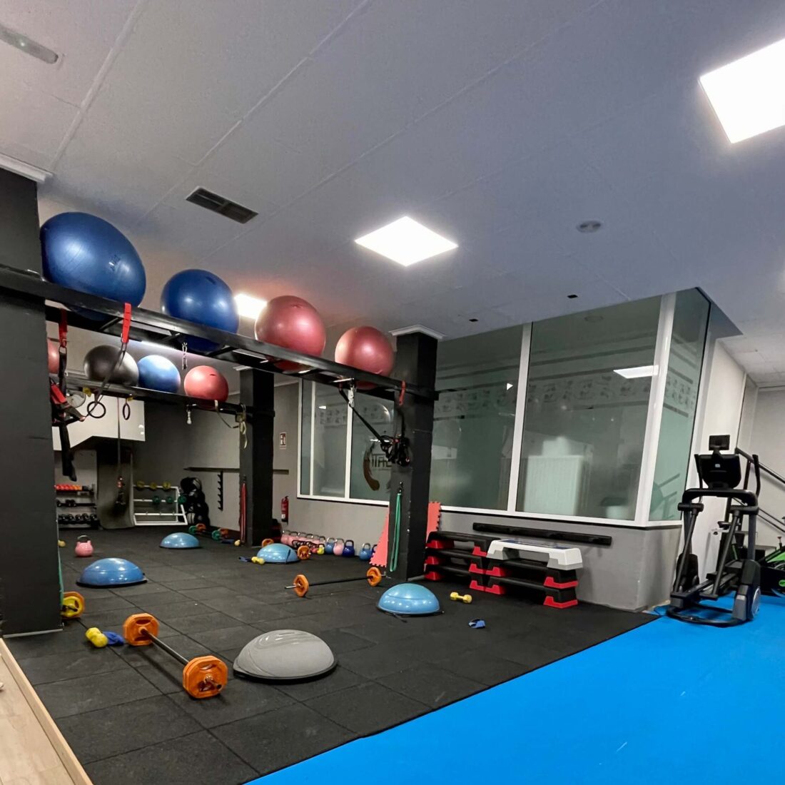 Aislamiento del suelo de un gimnasio