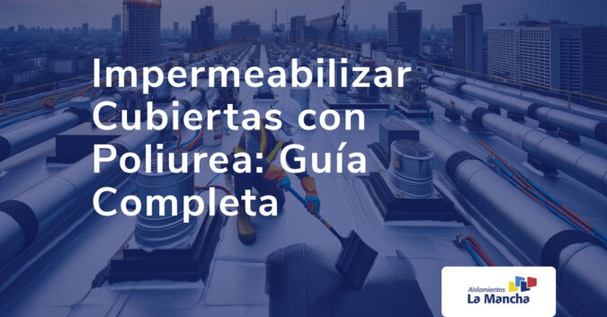 Un técnico impermeabilizando la cubierta de un edificio con poliurea
