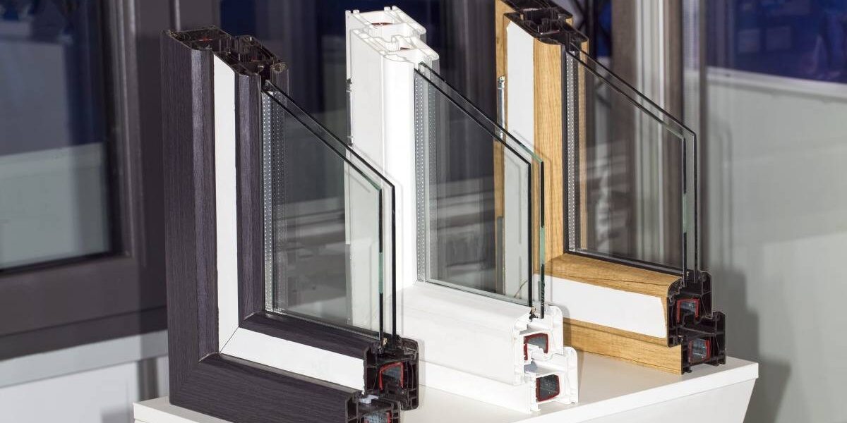 Ventanas aislantes: secciones de perfiles de PVC con doble acristalamiento